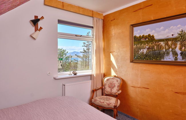 Kidafell Farmhouse - Photo 10