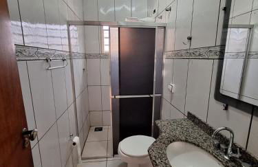 SOBRADO - 5 quartos - 4 banheiros - 4 vagas de garagem - Foto 28