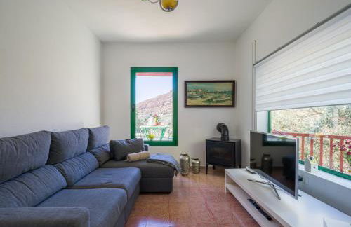 FAMILY COTTAGE AMONG OLIVE TREES - Photo 9