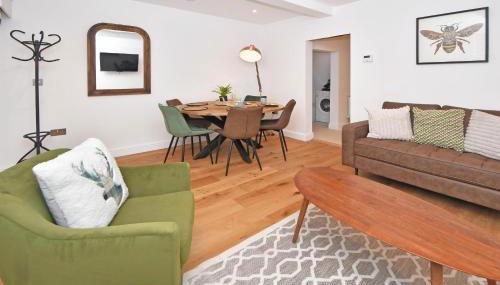 Chapel House by YourStays - Two bed cottage in Market Town of Sandbach, high end finish - Foto 4