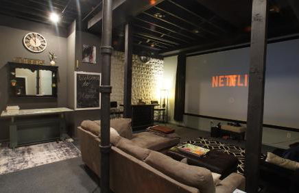 160inch Home Movie Theater- Great for movie night! - Foto 16