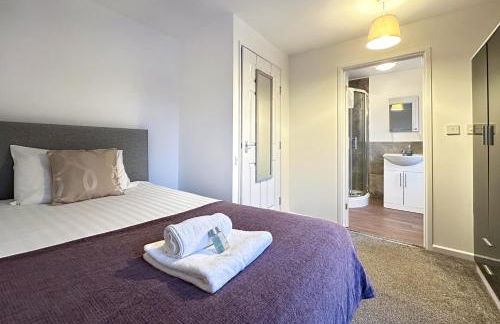 6-Bedroom Contractor House with 9 Beds - Managed by Your Lettings Short Lets & Serviced Accommodation Peterborough including Free Parking and WiFi and Netflix - Photo 35