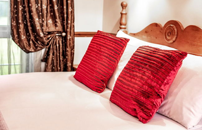 Trivelles Waterhall Country Hotel - Gatwick - Photo 22