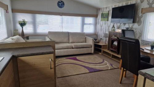 Lodge Sleeps 4 - Pet Friendly with Private Parking - Foto 5