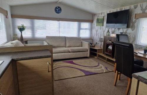 Lodge Sleeps 4 - Pet Friendly with Private Parking - Foto 5