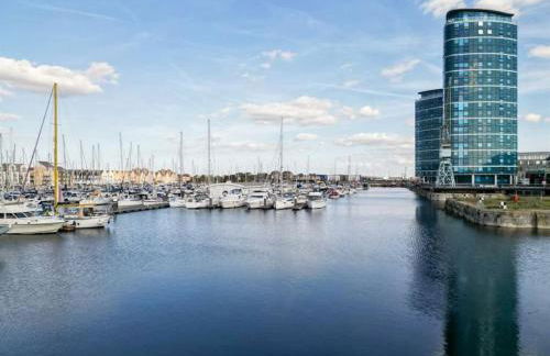 Apartment with Balcony near Chatham Dockside - Foto 48