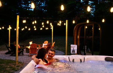 Family Retreat Sauna Hot Tub Games Peloton - Photo 21