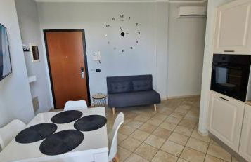 Bilocale con Terrazzo Milano-Forum-M2-Humanitas e WiFi - Foto 9