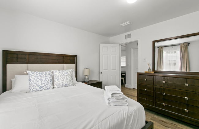 NEW St Pete Retreat Newly Updated Pet Friendly - Photo 7