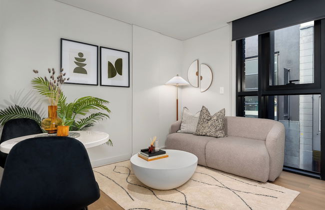 The Tokyo 003 - Photo 1