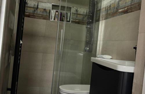 Cherry Chirp Cottage in County Fermanagha - Foto 2