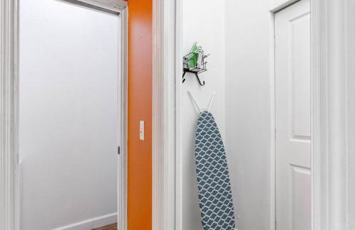 Chic & Cozy Spot Prime Location Near It All - Foto 16