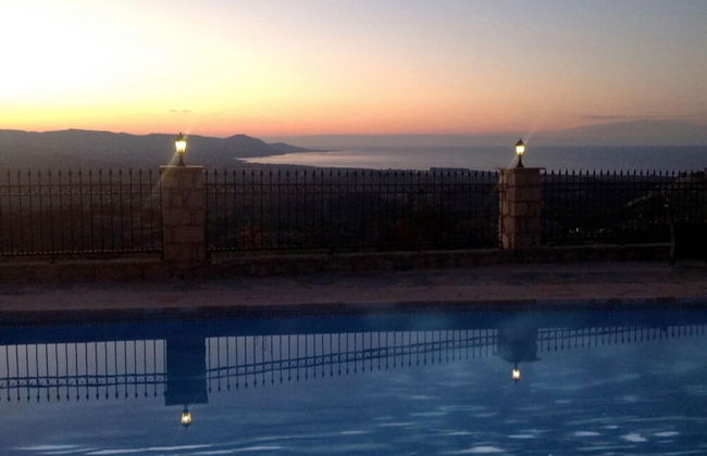 Private Villa, sea Views, Outdoor Bar, Heated Pool - Photo 9