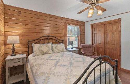 Cozy 3-Bedroom Retreat in Manistee - Foto 39