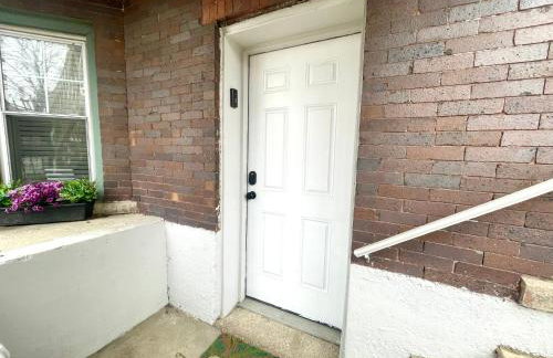 Stylish & Bright Gem Overlooks Lovely Park with Great Amenities - Foto 24