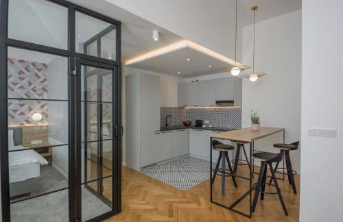 Ermine Suites - Photo 32