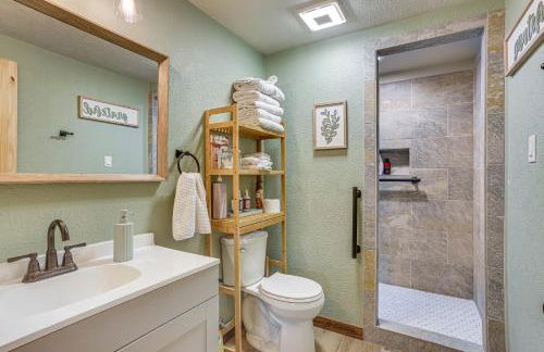 Fish Sam Rayburn! Secluded Cabin with Deck and Grill - Photo 14