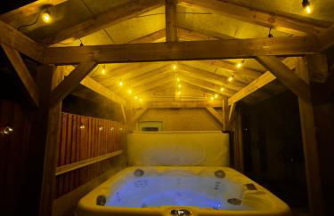 Hot tub Retreat In The Valley's Of South Wales - Foto 2