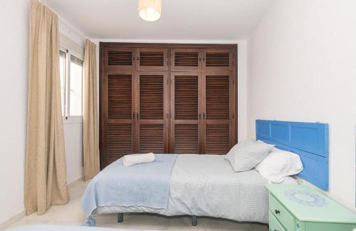 Preciosa Casa con Jardin y Piscina Privada en el Puerto de santaMaria - Photo 47
