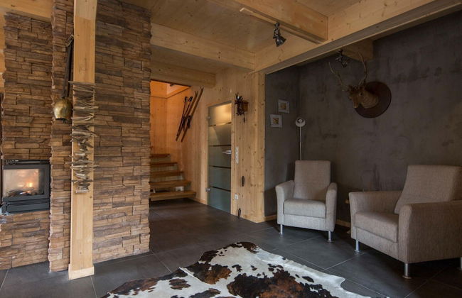 Lavish Chalet With Outdoor hot tub - Foto 15