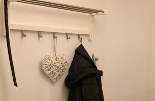 Für Gruppen und Familien - große Ferienwohnung Nähe Stadtpark, 4 Schlafzimmer, 2 Bäder, Terrasse, Parkplatz - Foto 16