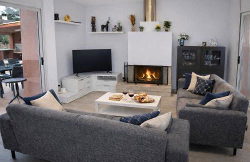 Villa Sitges La Calma 10 minutes drive Sitges 2 minutes walk Garraf Park AC - Photo 45