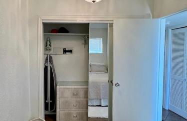 Stunning Waterfront Condo - Foto 25