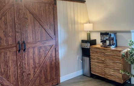 DeLand Dome House- 98 Inch TV - Open Kitchen - Near Bridle Oaks - Photo 7