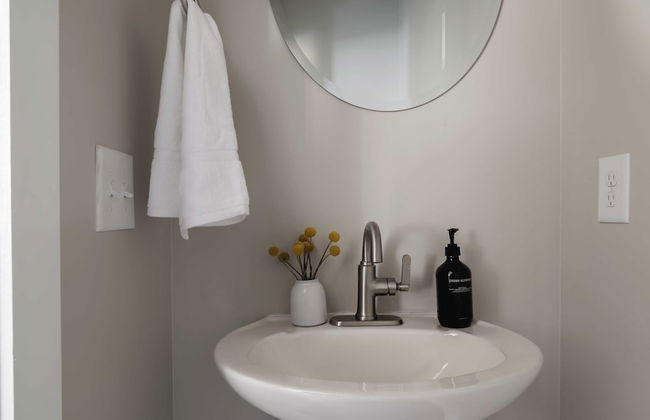 Chesney by Avantstay Contemporary East Nashville Home w/ Southern Flare - Foto 25