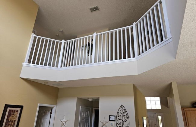 Spacious 7 Br, 4.5 Br Retreat With Pool 7 Bedroom Condo by RedAwning - Foto 25