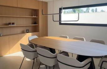 Ultra-Modern 5-Bed Luxury Chalet with Private Pool & Home Cinema 13 Min To Beach - Foto 17