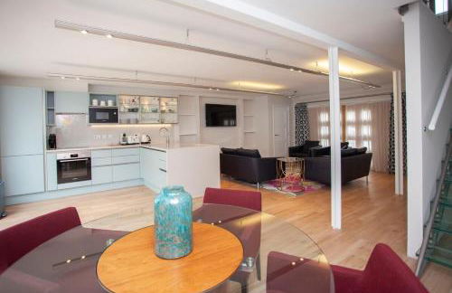 Spacious Georgian Coach House with Parking - Foto 76