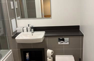 2BR flat in Bermondsey, near London Bridge - Photo 9