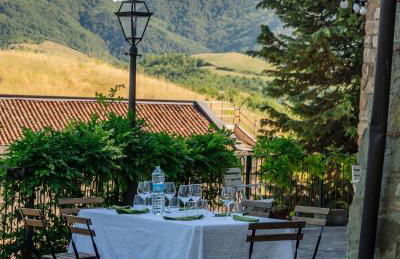 Tenuta Folesano Wine Estate 13th century - Photo 30