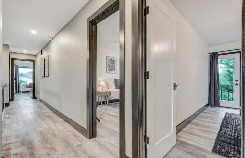 Oak Hills Estate Luxe Forest Escape Near USAFA - Foto 37