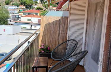 NIUMAR Acogedor apartamento muy luminoso con terraza - Photo 4