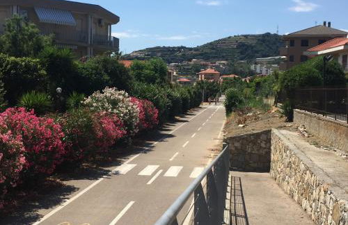 Sun, beach and bike - Foto 17