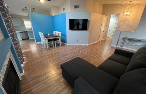 Large Pool & Patio Cozy Single Story Family House - Foto 17