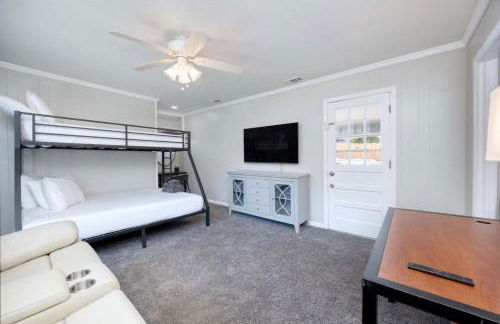 Near Botanical Garden with a Pool Charming on Charing - Foto 70