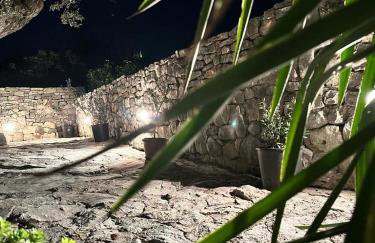 Olive Garden Apartments - Photo 16