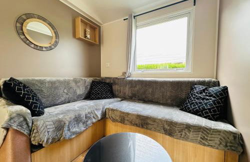 Les Charmettes Mobilhome 2 ch Climatisé - Terrasse Totalement Abritée - Locsweethome - Foto 3