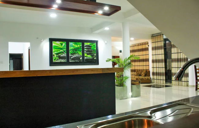 Perennial Home - Photo 10