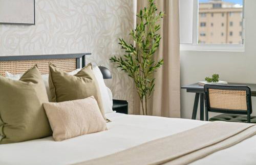 Pool & Gym | King Bed | Downtown Hollywood - Foto 7