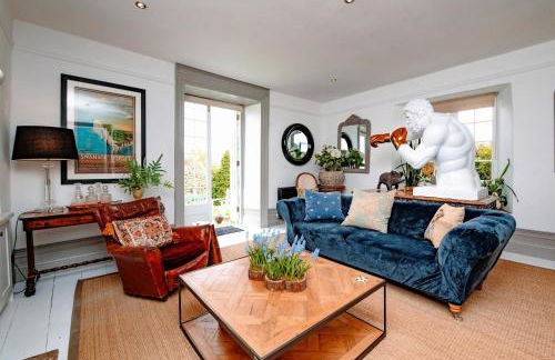 Magnificent Clarence cottage! - Photo 39