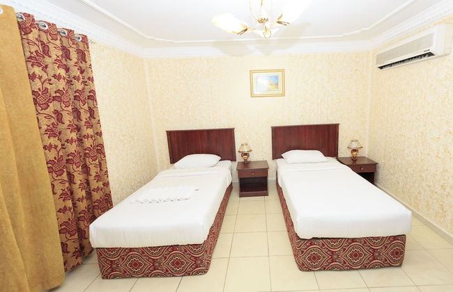 Gulf Hotel Apartment - Photo 16