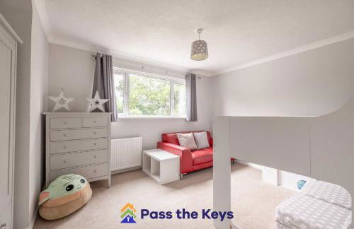 Detached countryside family home, set in extensive private gardens, with a hot tub - Pass the Keys - Photo 16