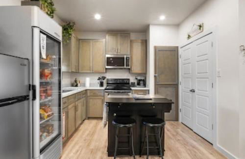 The WorkNest Stylish Stay w Desk & Fast Wi-Fi - Foto 19