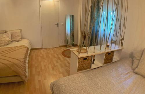 Appartement 65m2 à Callian, 2 Chambres, Parking Gratuit, Proche Lac et Cannes - Foto 15