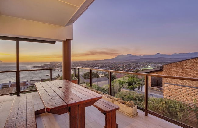 Zaria Sun Penthouse - Photo 8