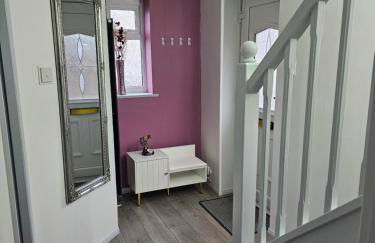 Jasmin's House, 2 bedroom house, private Parking - Photo 15